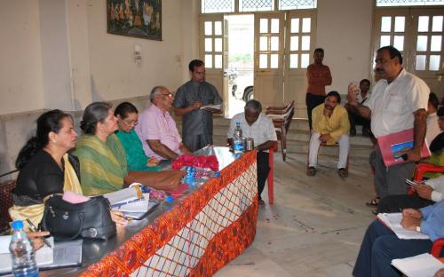 Ms. Mamta Sharma, Hon'ble Chairperson, NCW and Ms. Nirmala Samant Prabhavalkar, Hon’ble Member, NCW with other enquiry committee members visited Vrindavan 