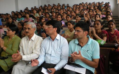 Dr Charu WaliKhanna and Ms Hemlatha Kheria visited the village Garhi Sampla in Rothak District Haryana