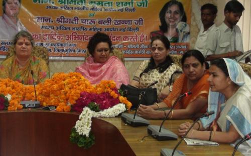 A group of women from Muraina, Madhya Pradesh visited the Commission and met Hon’ble Chairperson