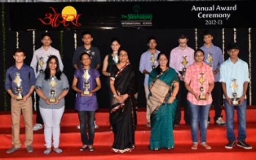 Smt. Nirmala Samant Prabhavalkar, Member, NCW inaugurated Annua Award Ceremony of Shishukunj International School