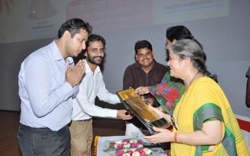 Smt. Mamta Sharma, Hon'ble Chairperson, NCW was Chief Guest at the prize distribution and awareness program organized by Manan Sewa Sansthan