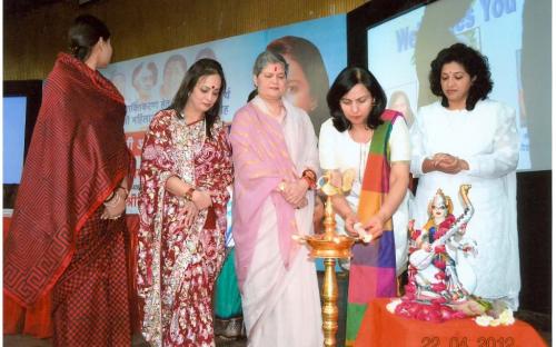 Mrs. Mamta Sharma, Chairperson NCW accompanied by Dr. Charu WaliKhanna, Member, NCW attended a Jan Sunwai Programme organized by the NGO Hamari Priyadarshini Ek Vichar at  Bhopal, Madhya